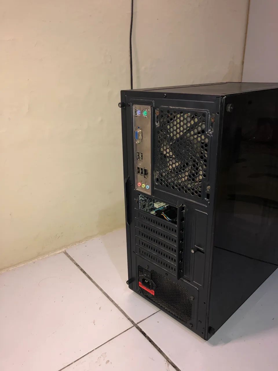 Gabinete com fonte - Foto 4