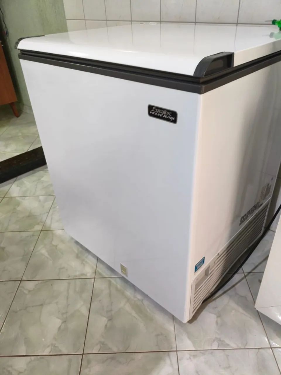 Freezer Esmaltec