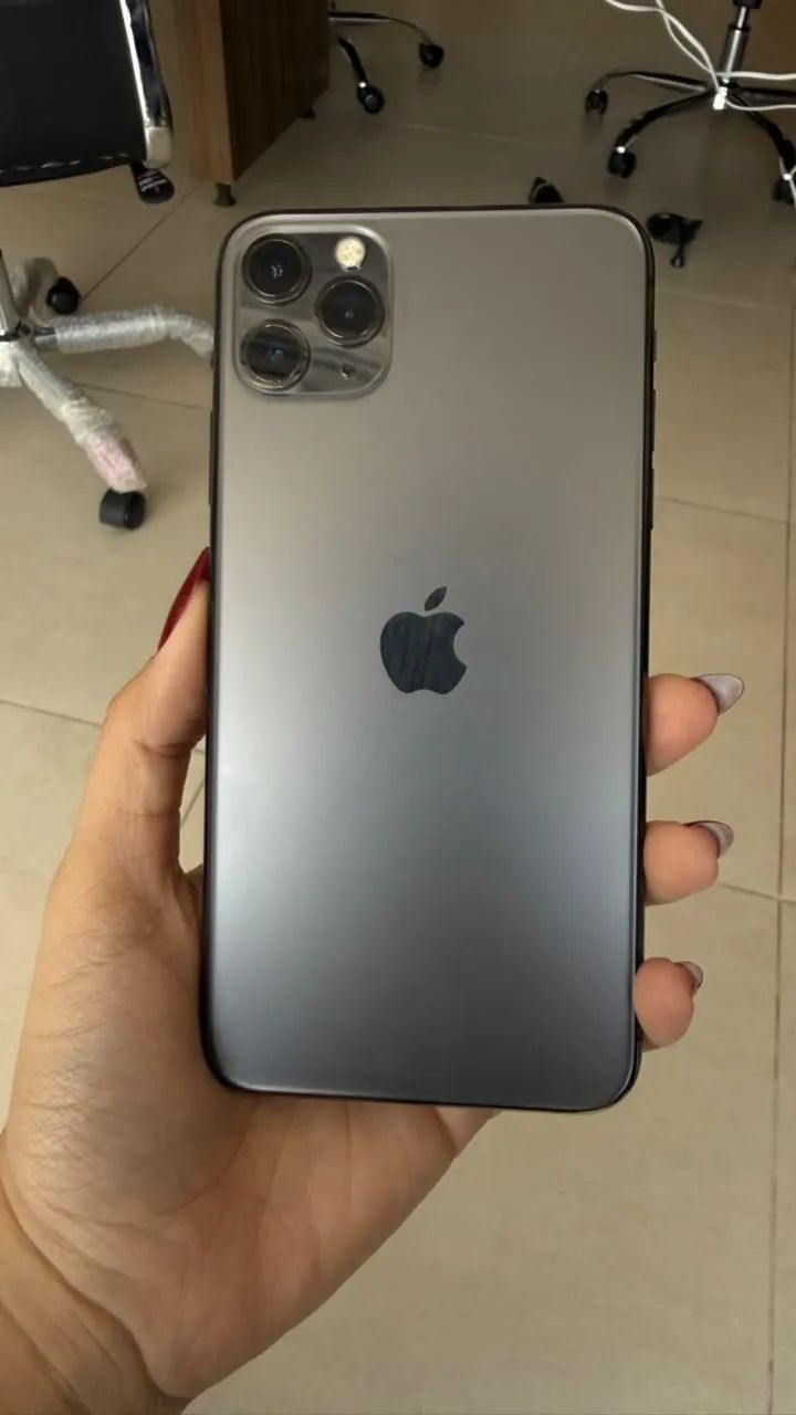 iPhone 11 Pro Max 256 GB - Foto 2
