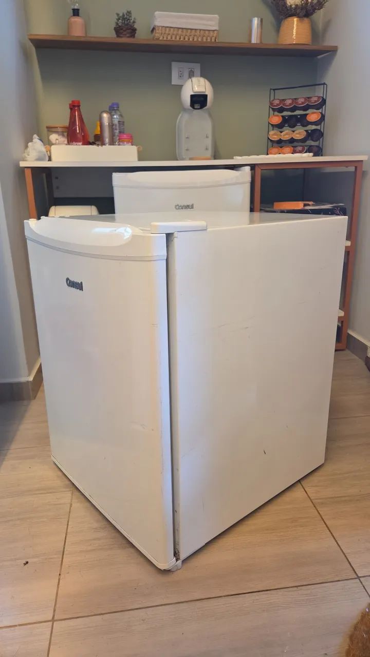 Frigobar Consul 47L Branco - 220v