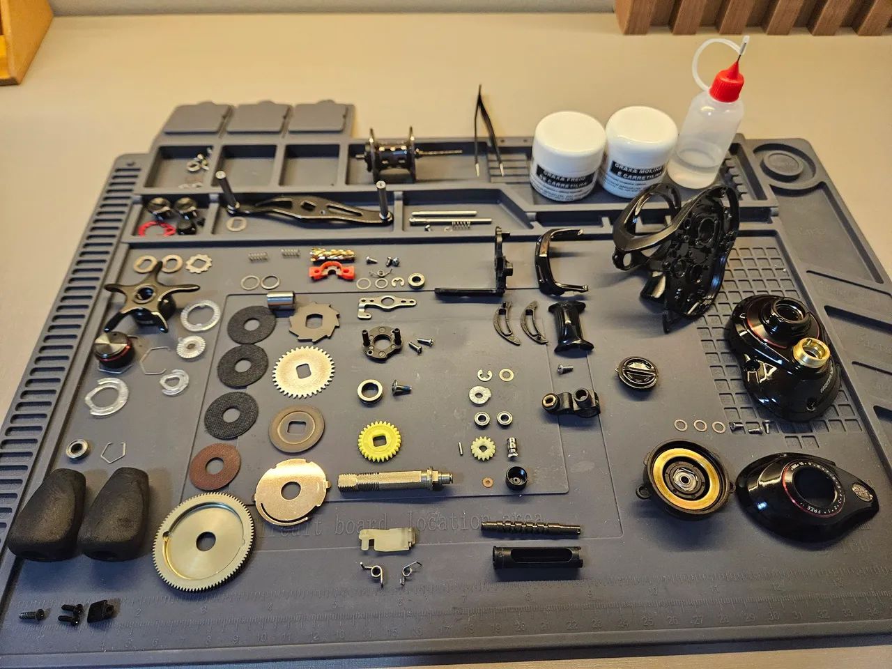 Manutenção e Revisão de carretilhas e molinetes - Foto 5