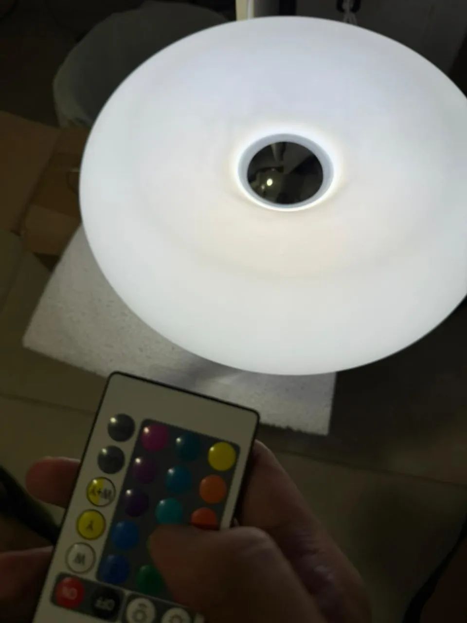 Luminária de mesa em formato de donut - Foto 4