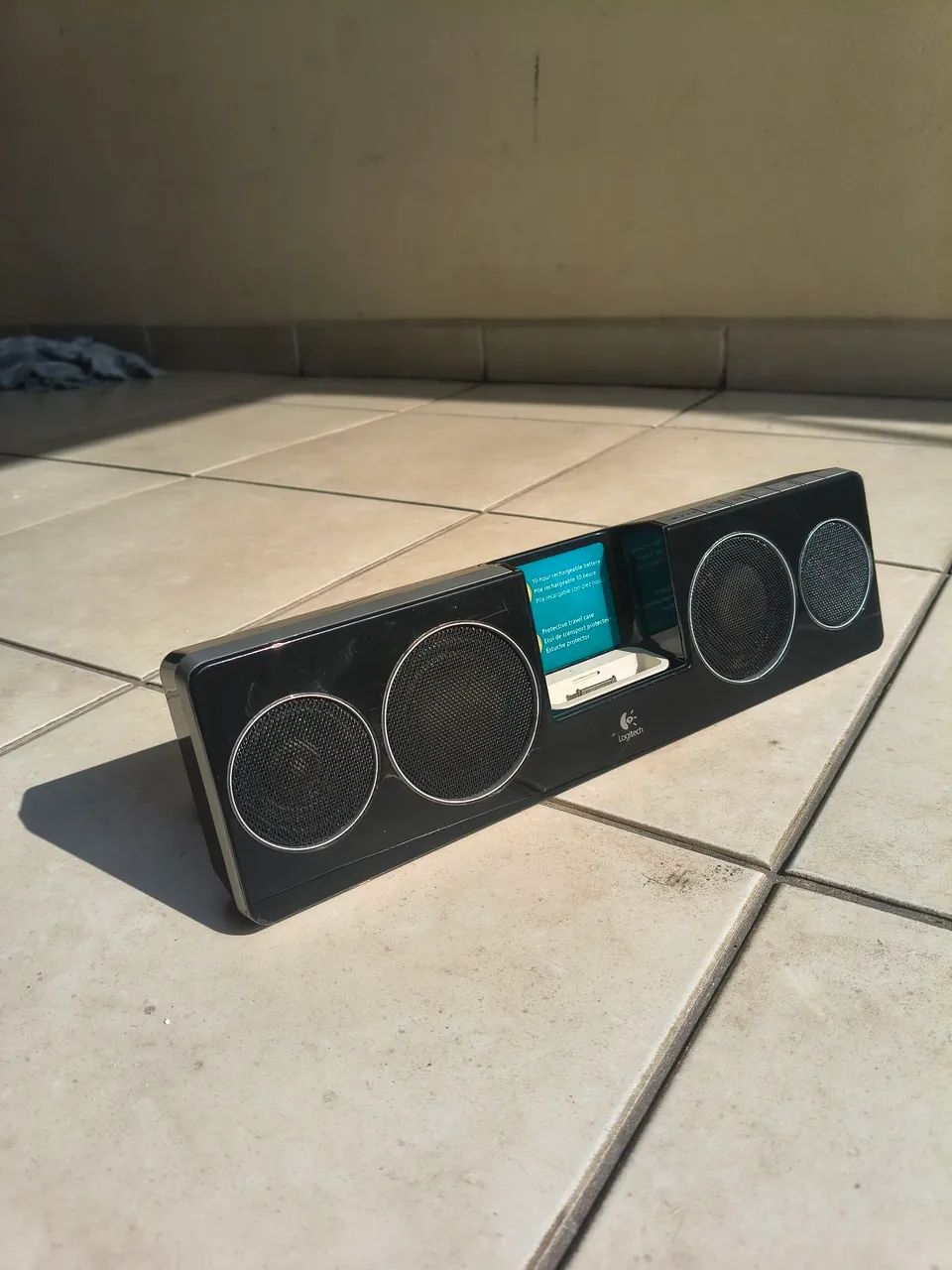 Caixa de som Logitech pure-fi anywhere funcionando perfeitamente