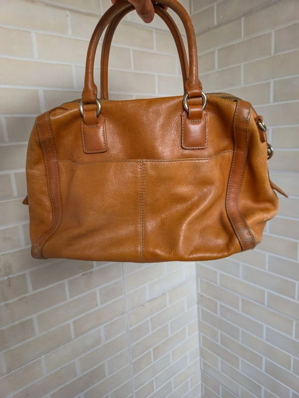 Bolsa de Couro Arezzo - De mão  - Foto 2