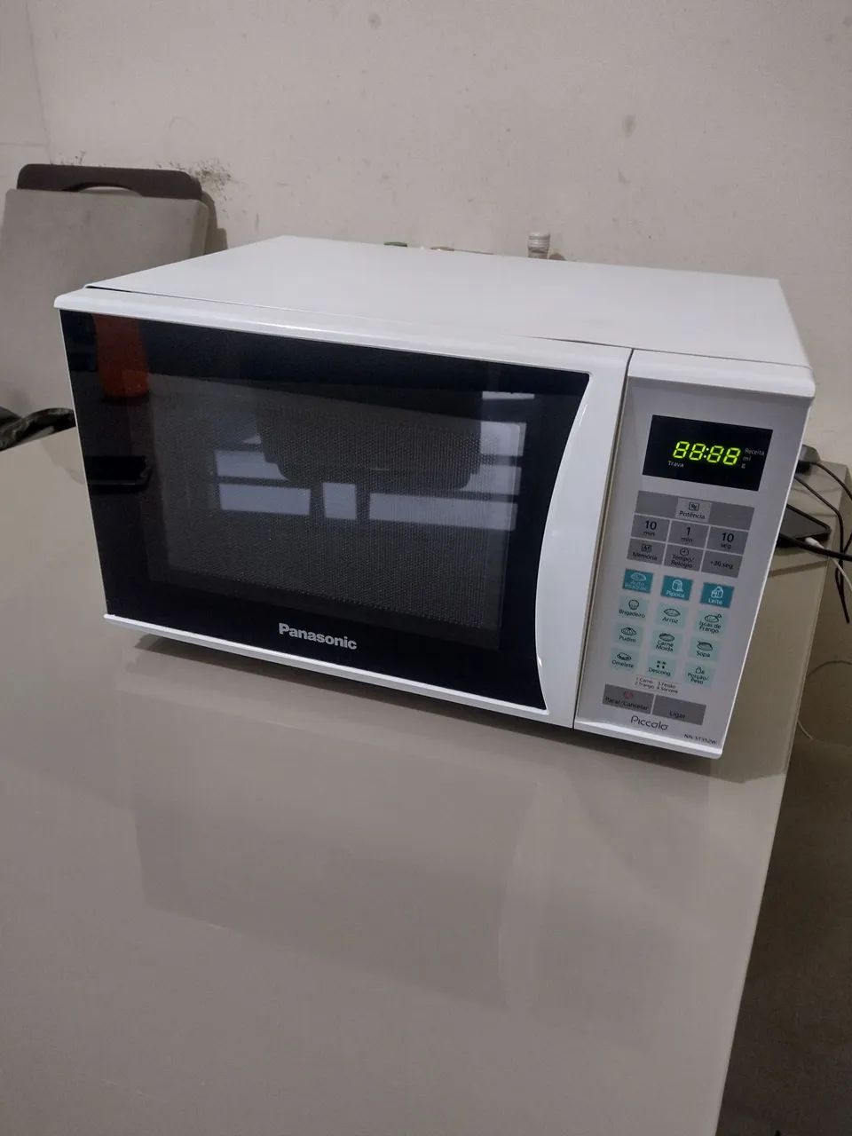 Microondas Panasonic 25 litros, funcionando perfeitamente 