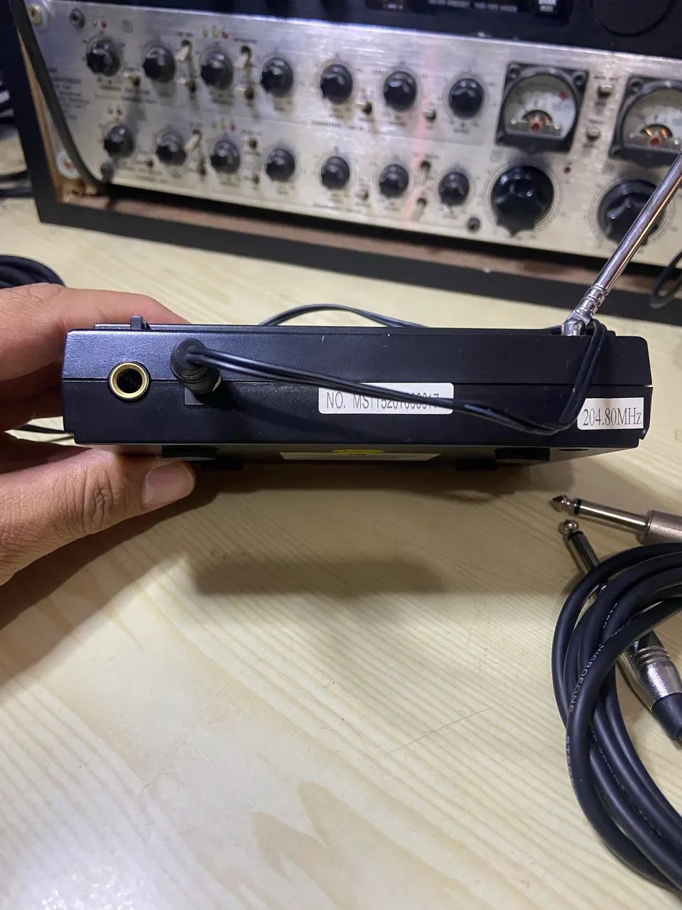 Microfone sem fio de mão TSI - Foto 4