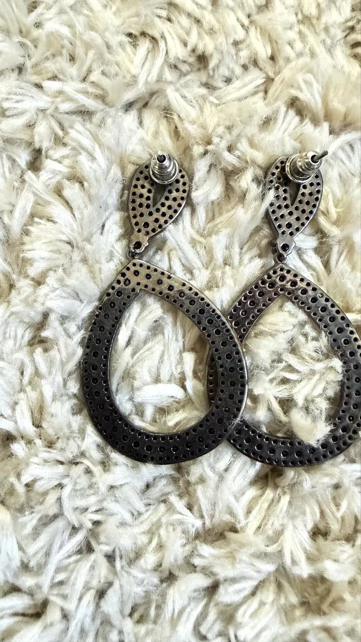 Brinco em ródio negro com microzirconias negras - Foto 2
