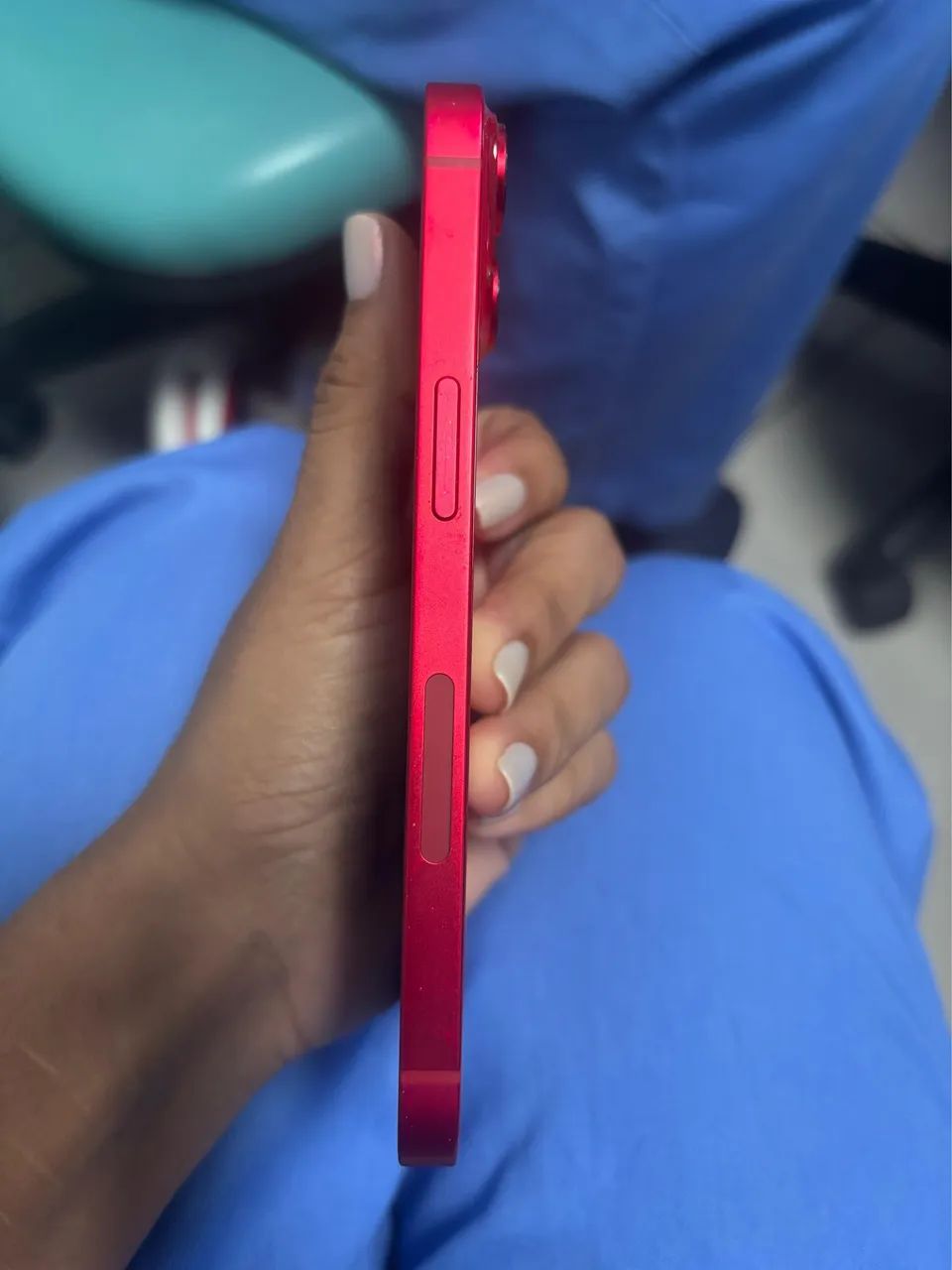 iPhone 14 , Red , 128 gigas . - Foto 4