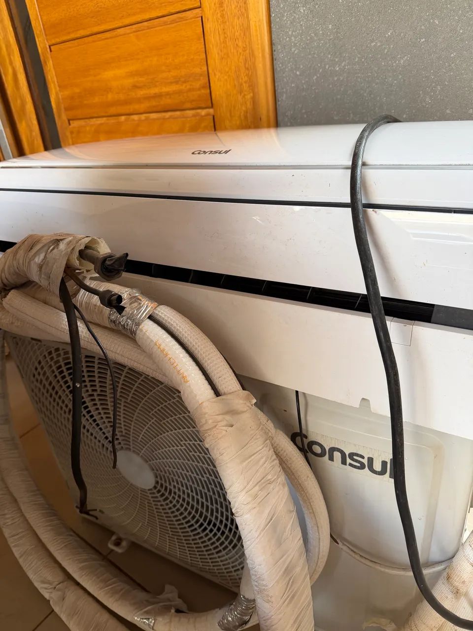 AR-CONDICIONADO CONSUL INVERTER 18.000 BTU - 220 V