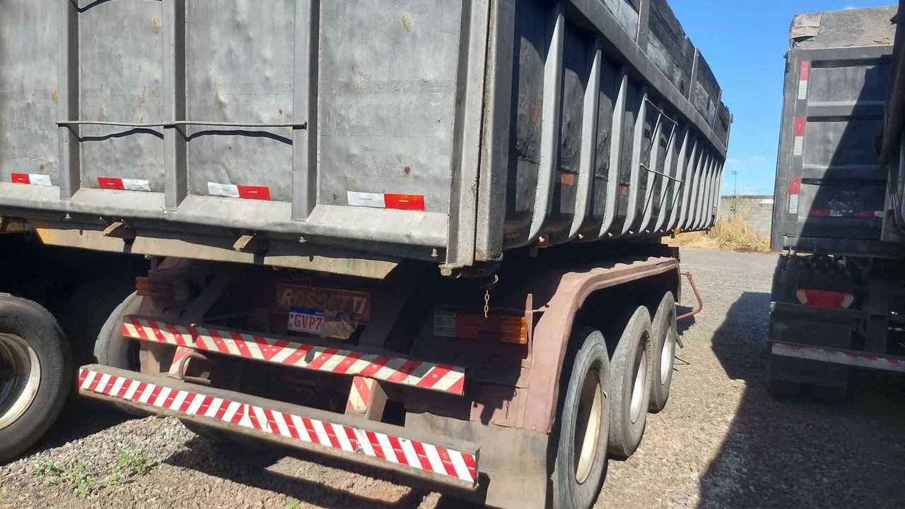  Carreta Caçamba bascula rosseti ano 2000 - Foto 2