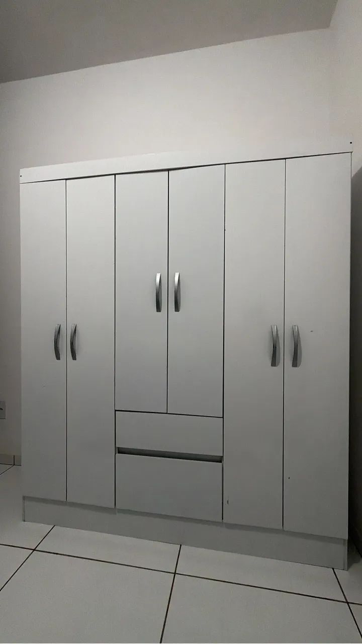 Guarda roupa novo 