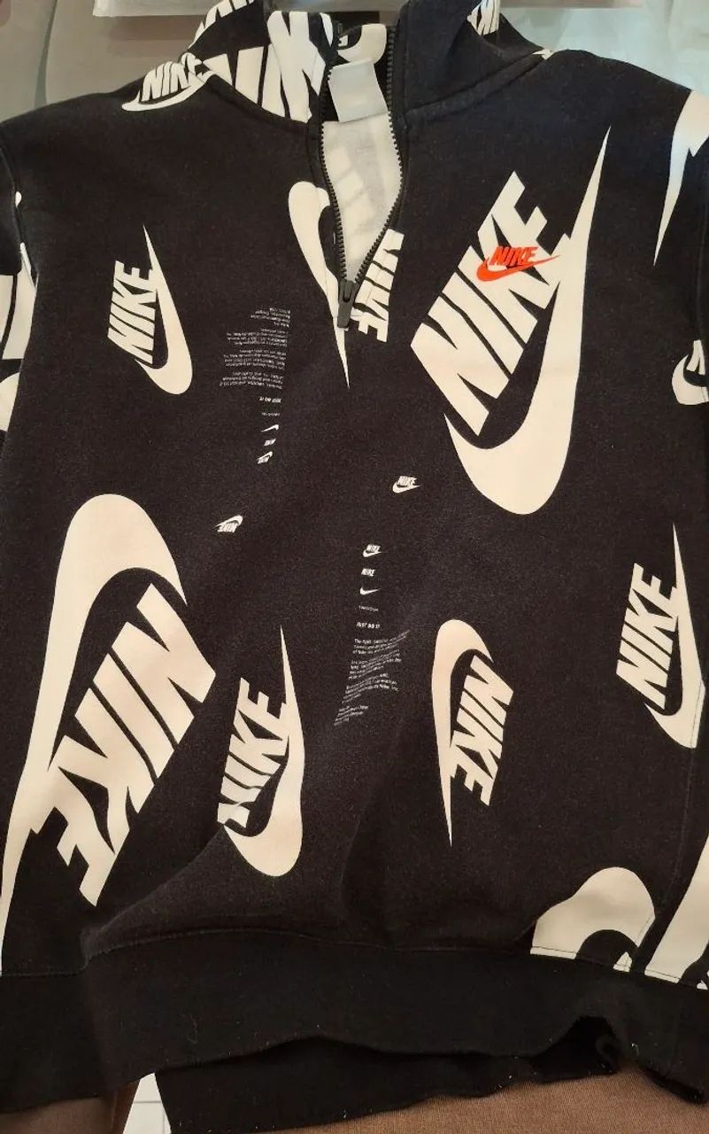 casaco nike swoosh