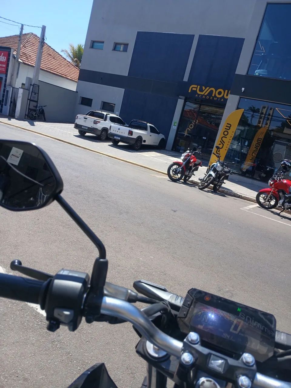 Cb 300 ABS 2025 - Foto 4