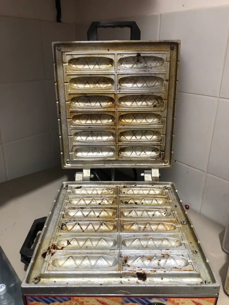 VENDE-SE MÁQUINA DE CREPE SUÍÇO  - Foto 2