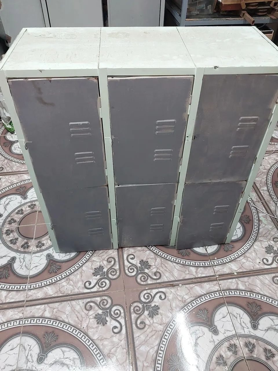 Vendo Armário de ferro 