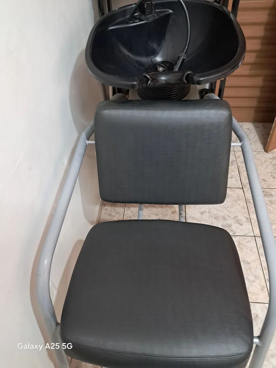 Beauty Salon Sink459238895728742403