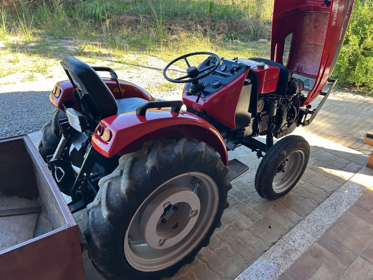 Trator Agrale 4100 - 2002 muito NOVO - Foto 2