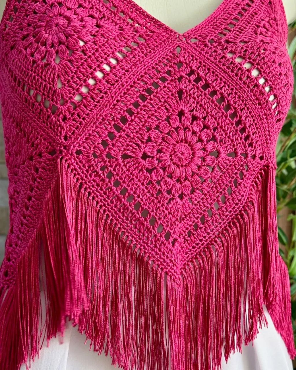 Cropped de Crochê Feminino Pink com Franjas - Foto 2