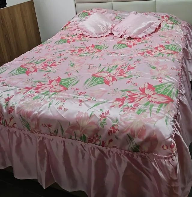 Colcha com almofadas dupla face 469170179561246720