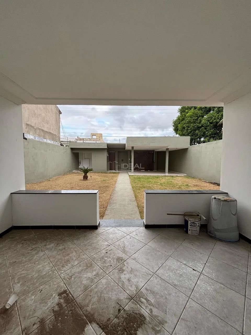 Espaçosa Casa de 5 Quartos com Amplas Comodidades - Foto 5