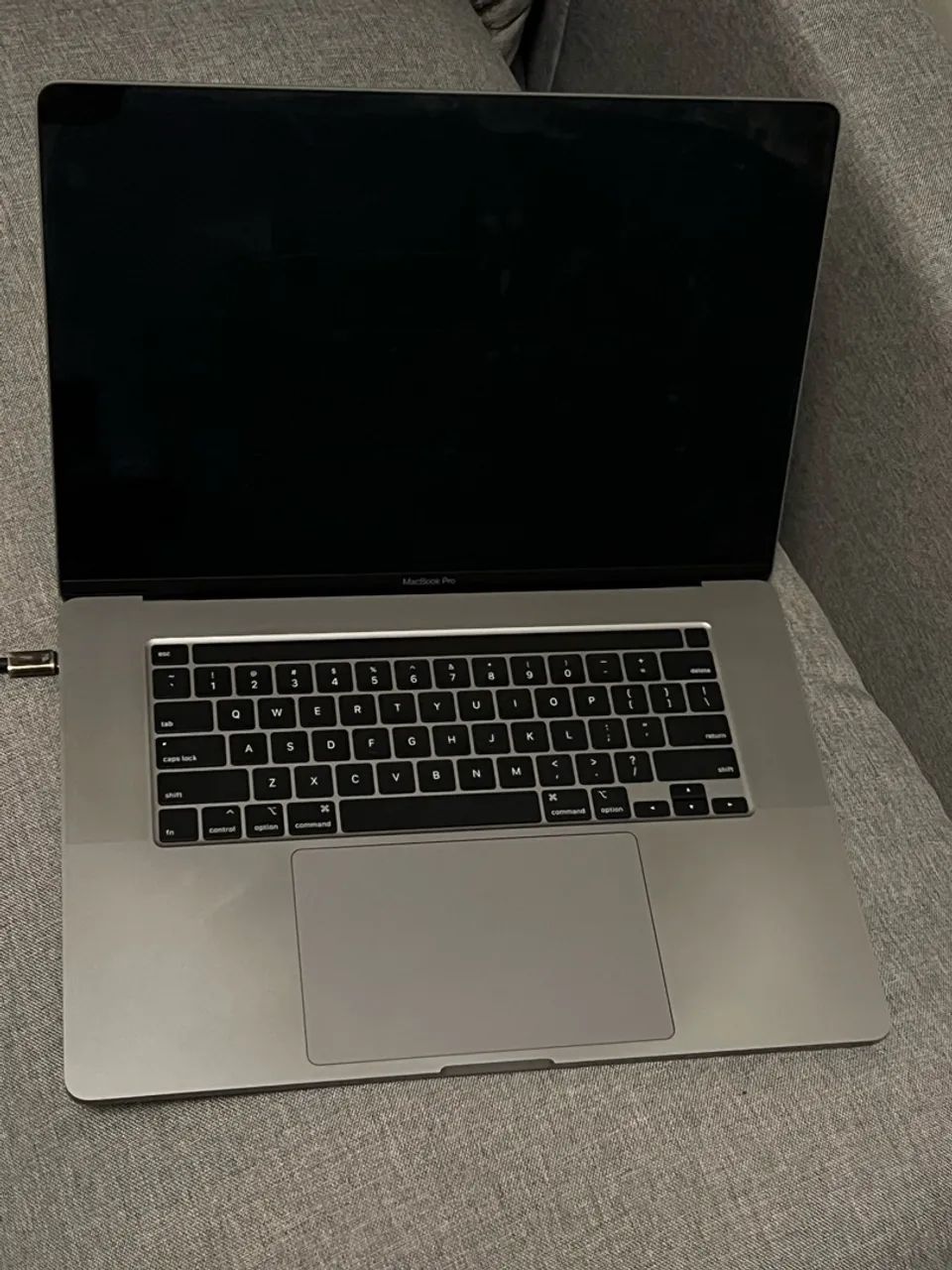 MacBook Pro 16" i9 16GB 1TB SSD - 2019 - Foto 2