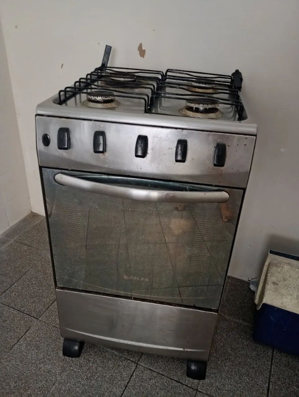 Fogão pega 2 bocas