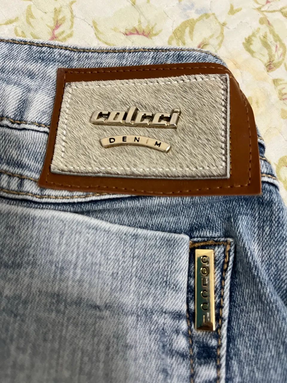 Calça feminina linda Collci