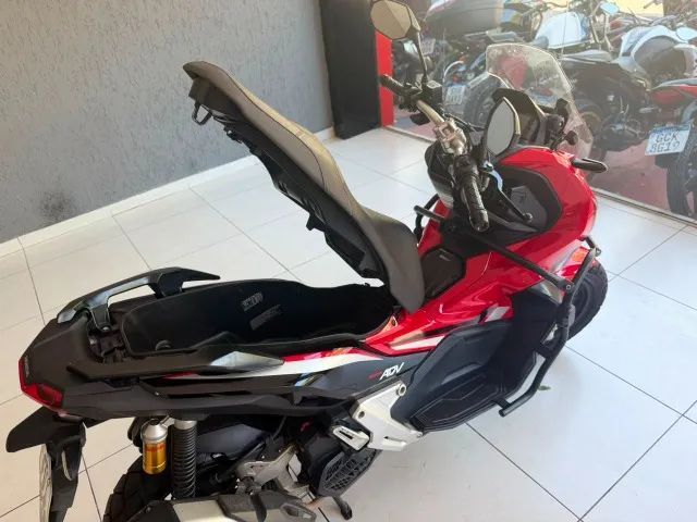 Honda ADV 150  - Foto 5