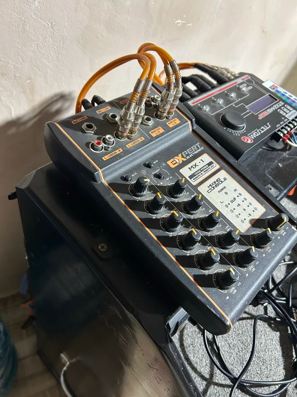 Caixa de Som Amplificada com Mesa de Som - Foto 4