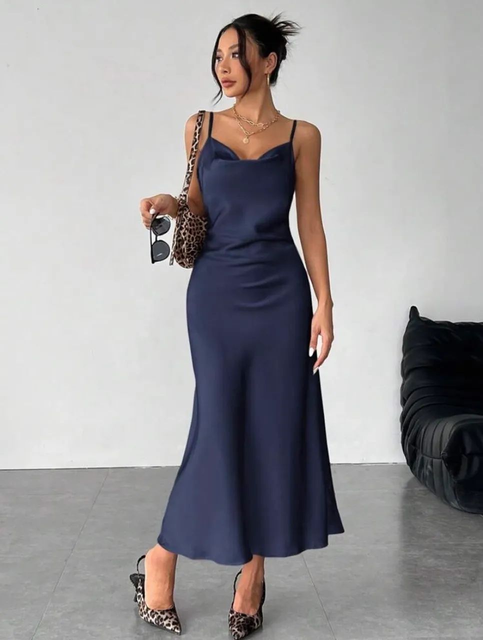 Vestido cetim novo