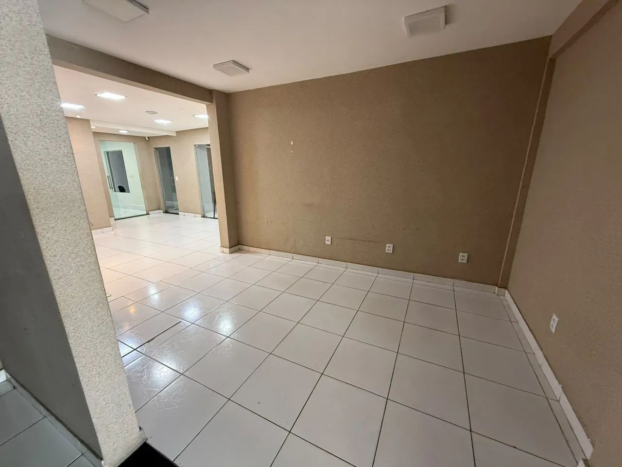 SALA COMERCIAL NA PRUDENTE DE MORAIS