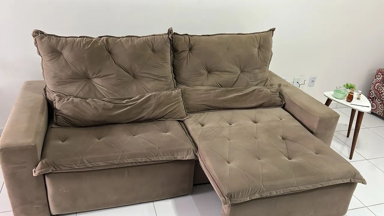 Sofá Retrátil e Reclinável Bege - Foto 2