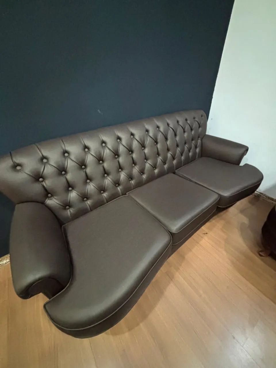 Sofá de luxo 3 lugares + poltrona - Foto 3