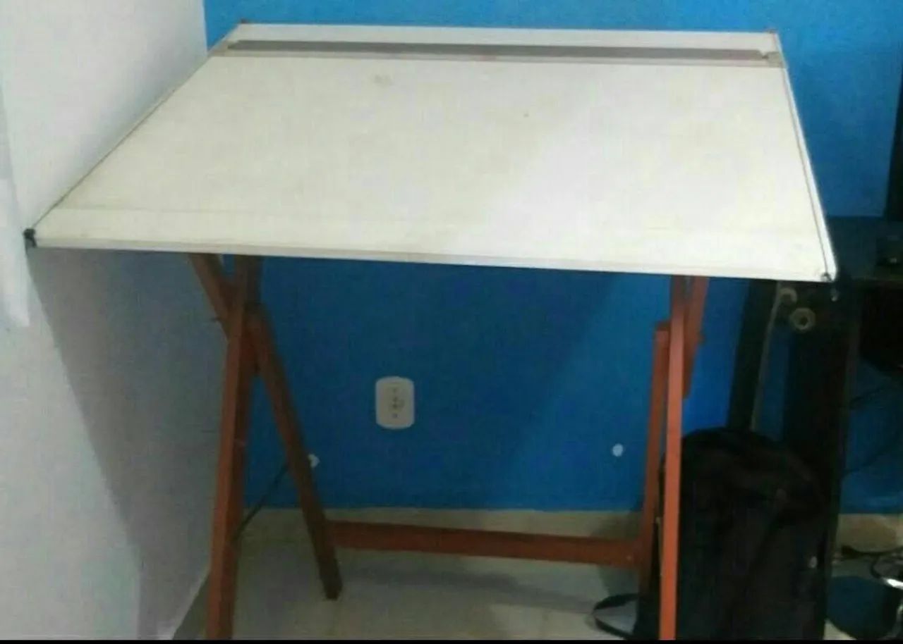 Mesa de Desenho Técnico 