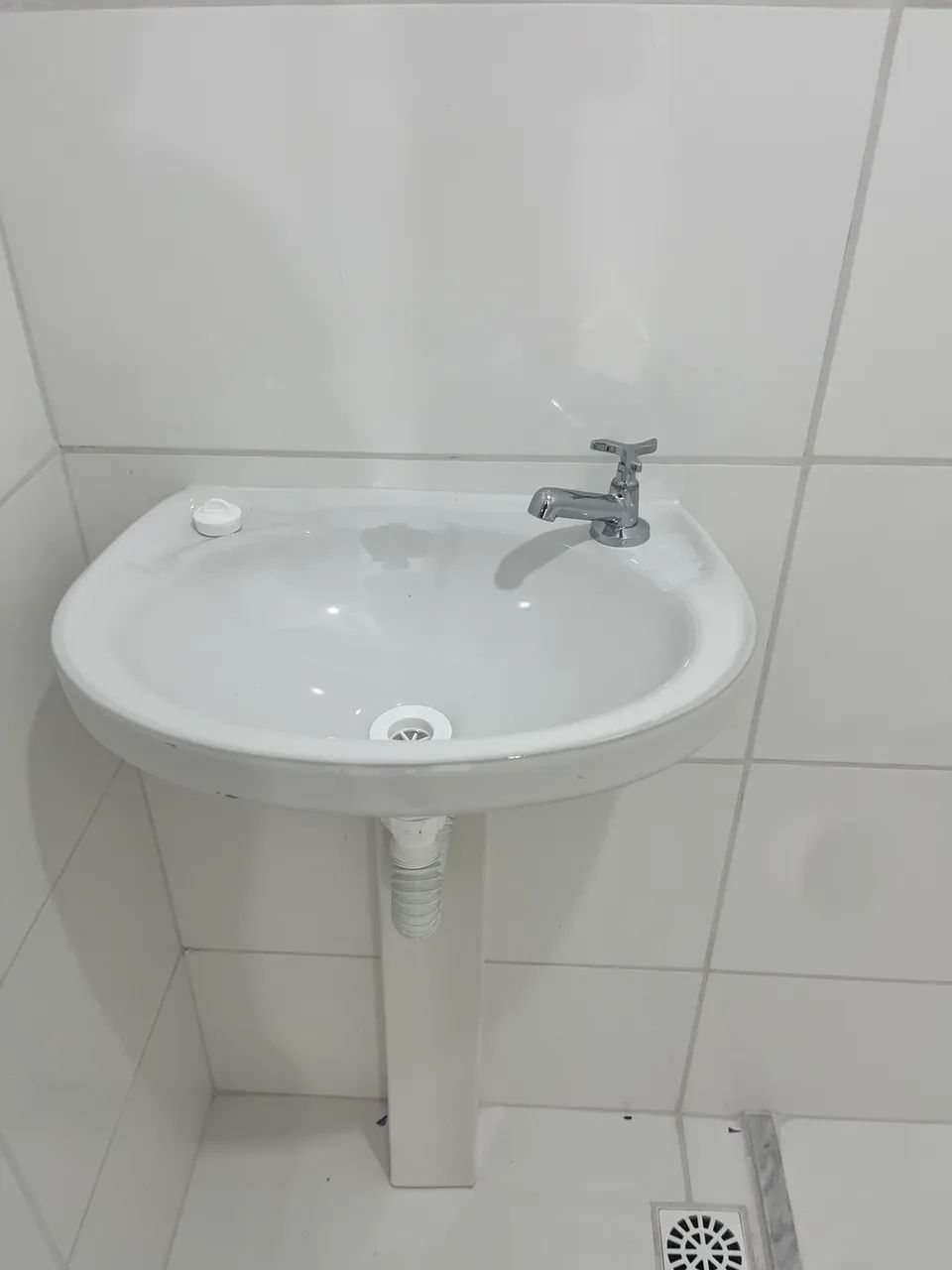 Pia de cozinha e de banheiro  - Foto 2