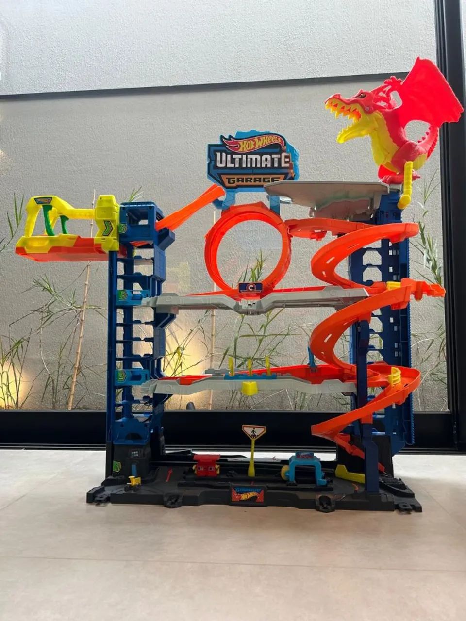 ULTIMATE GARAGEM HOTWHEELS 