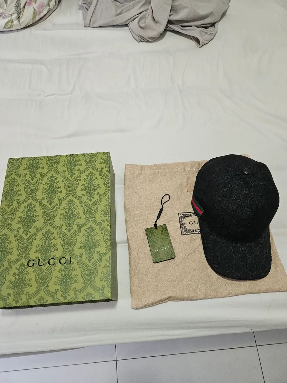 BONÉ GUCCI GG SUPREME ORIGINAL - ESTADO IMPECÁVEL.<br> - Foto 2