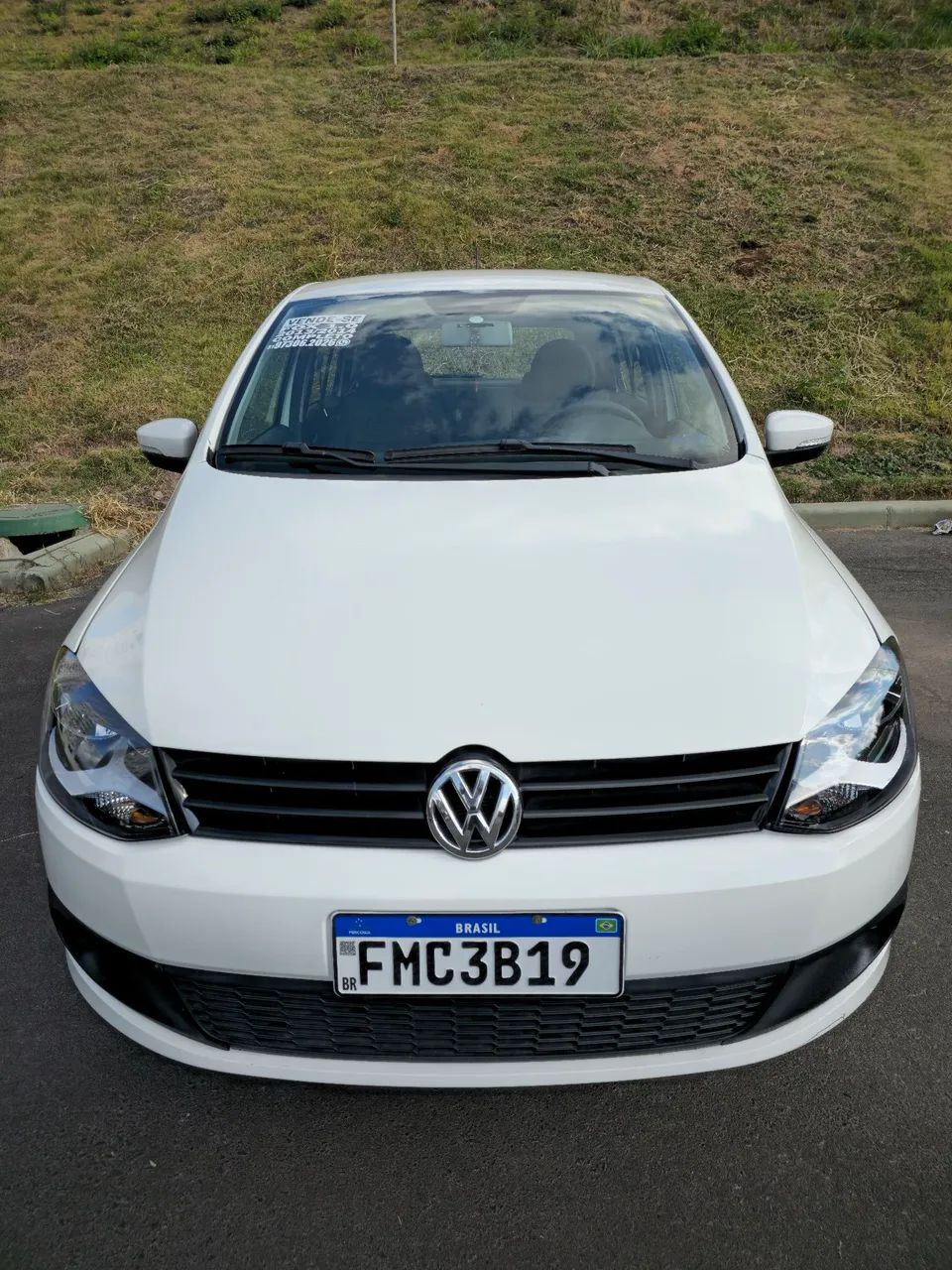 Volkswagen Fox Fox 1.0 Mi Total Flex 8V 5p 2014