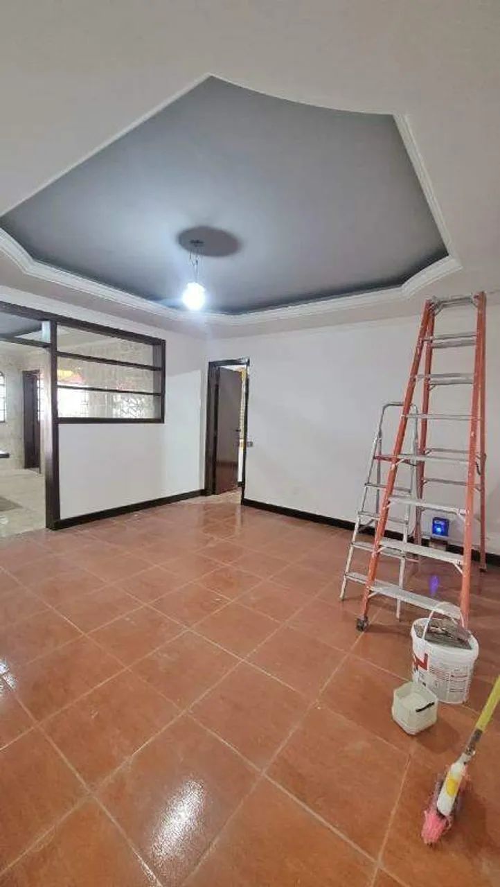 Casa 4 quartos para aluguel em California - BH