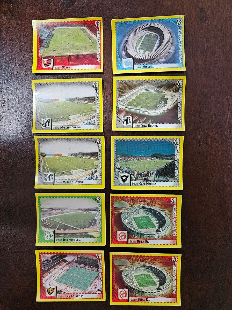 R$30 cada - figurinhas Estádios CB 1998 nunca coladas
