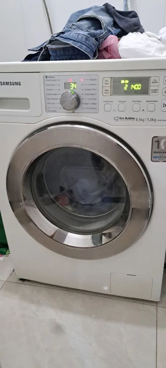 Máquina lava e seca 