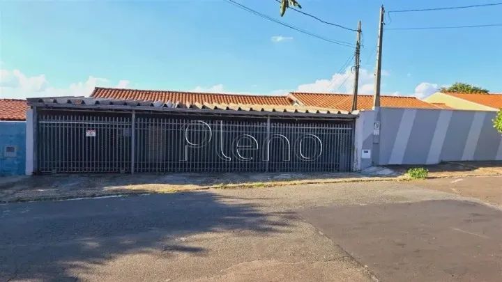 Casa à Venda no bairro Parque Cecap em Valinhos