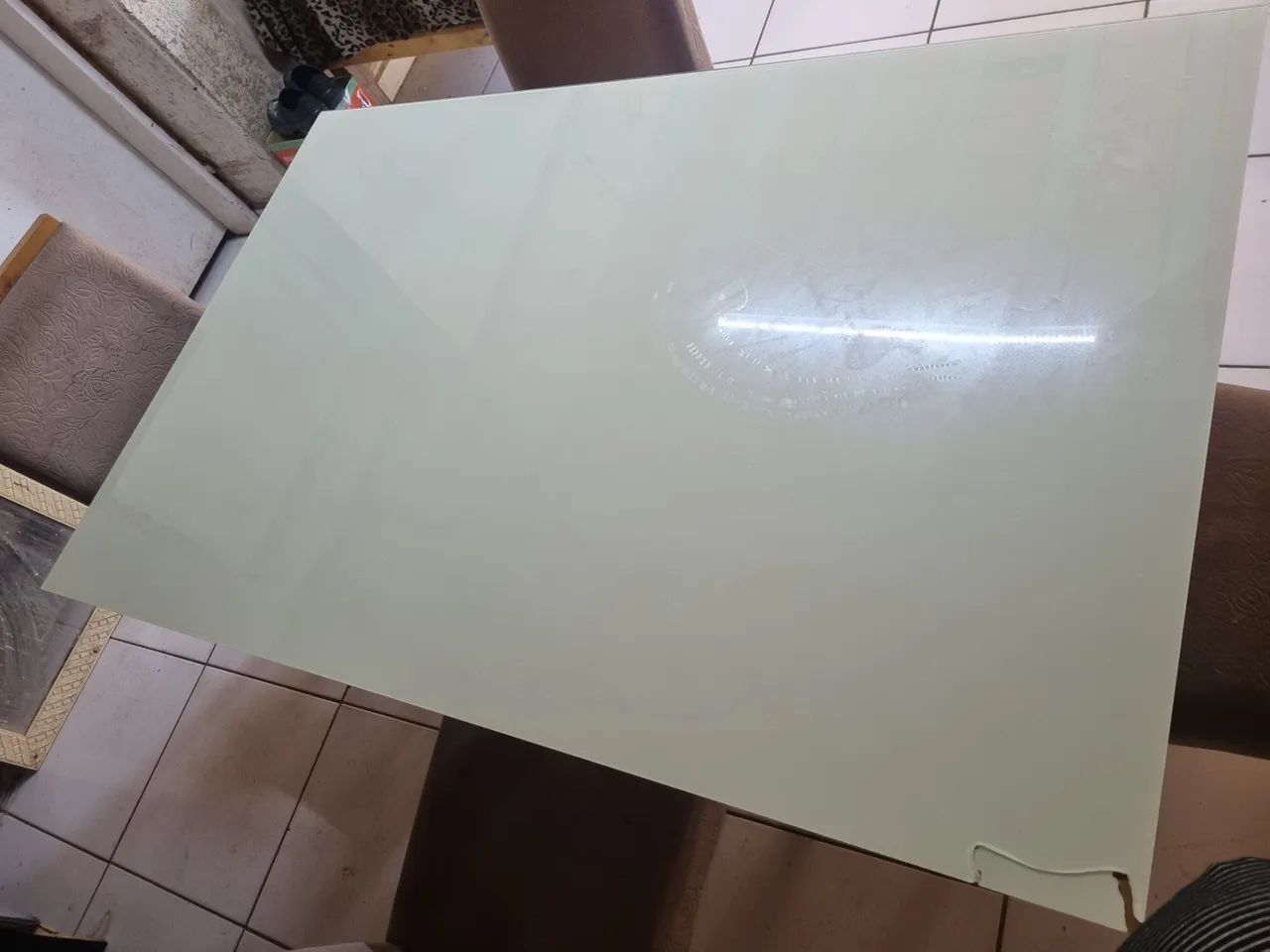 Mesa tampo de vidro com 4 cadeiras  - Foto 2
