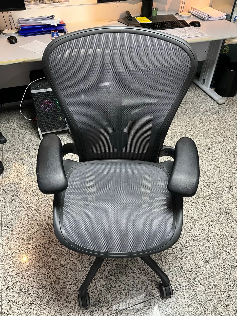 Herman Miller AERON V2 Remastered - B com NF e Garantia. - Foto 2
