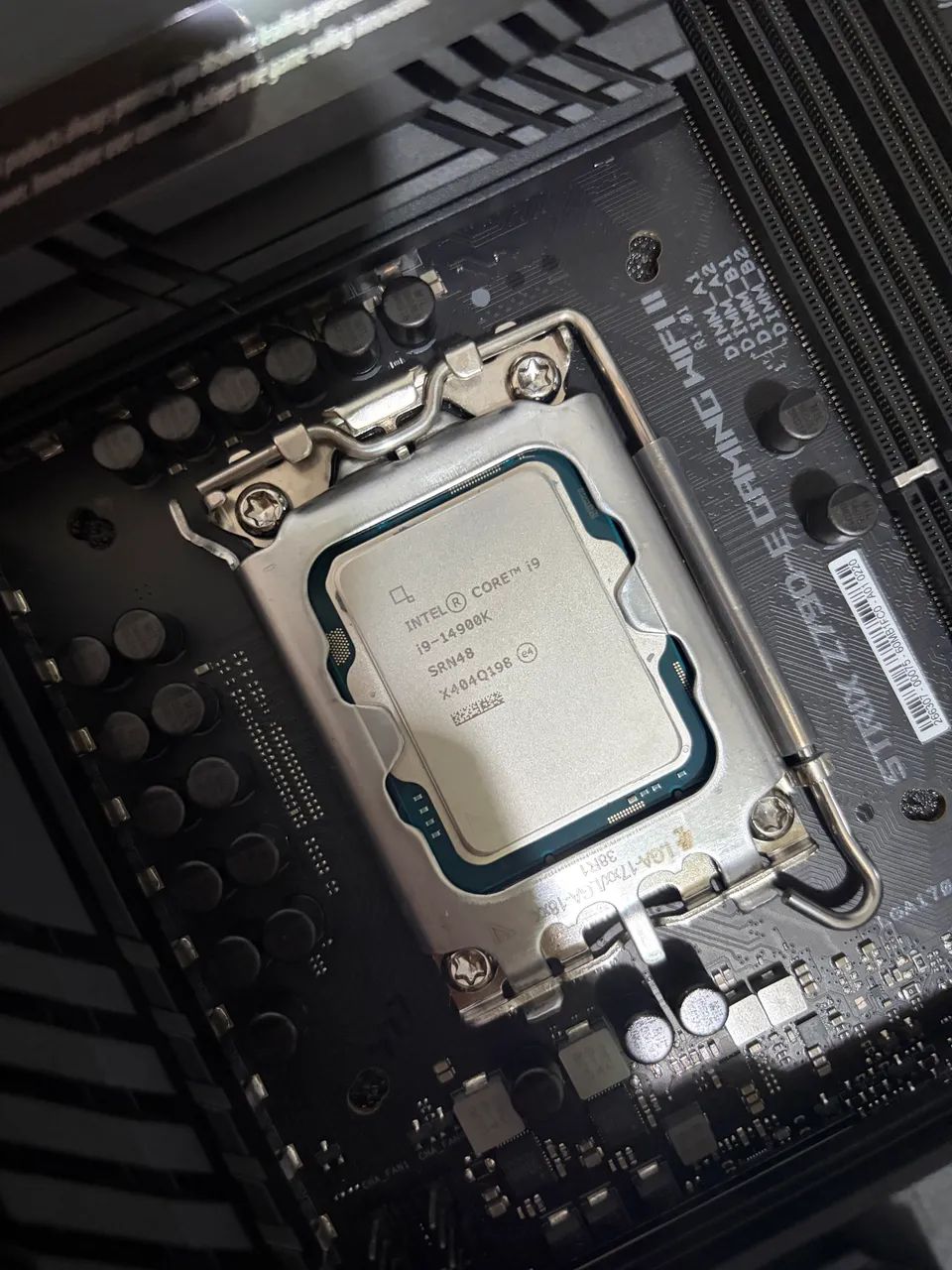 Kit upgrade DDR5 ASUS ROG Strix Z790E Gaming WiFi II + i9 14900k - novo - @gbstore071 - Foto 2