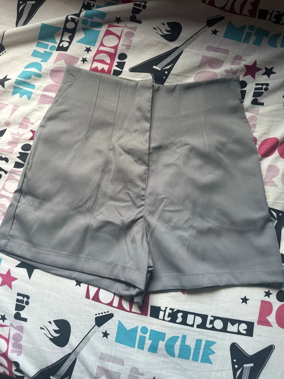 Short cinza (P) 