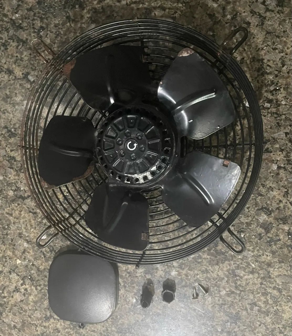 Ventilador Exaustor EOS 220v funcionando 