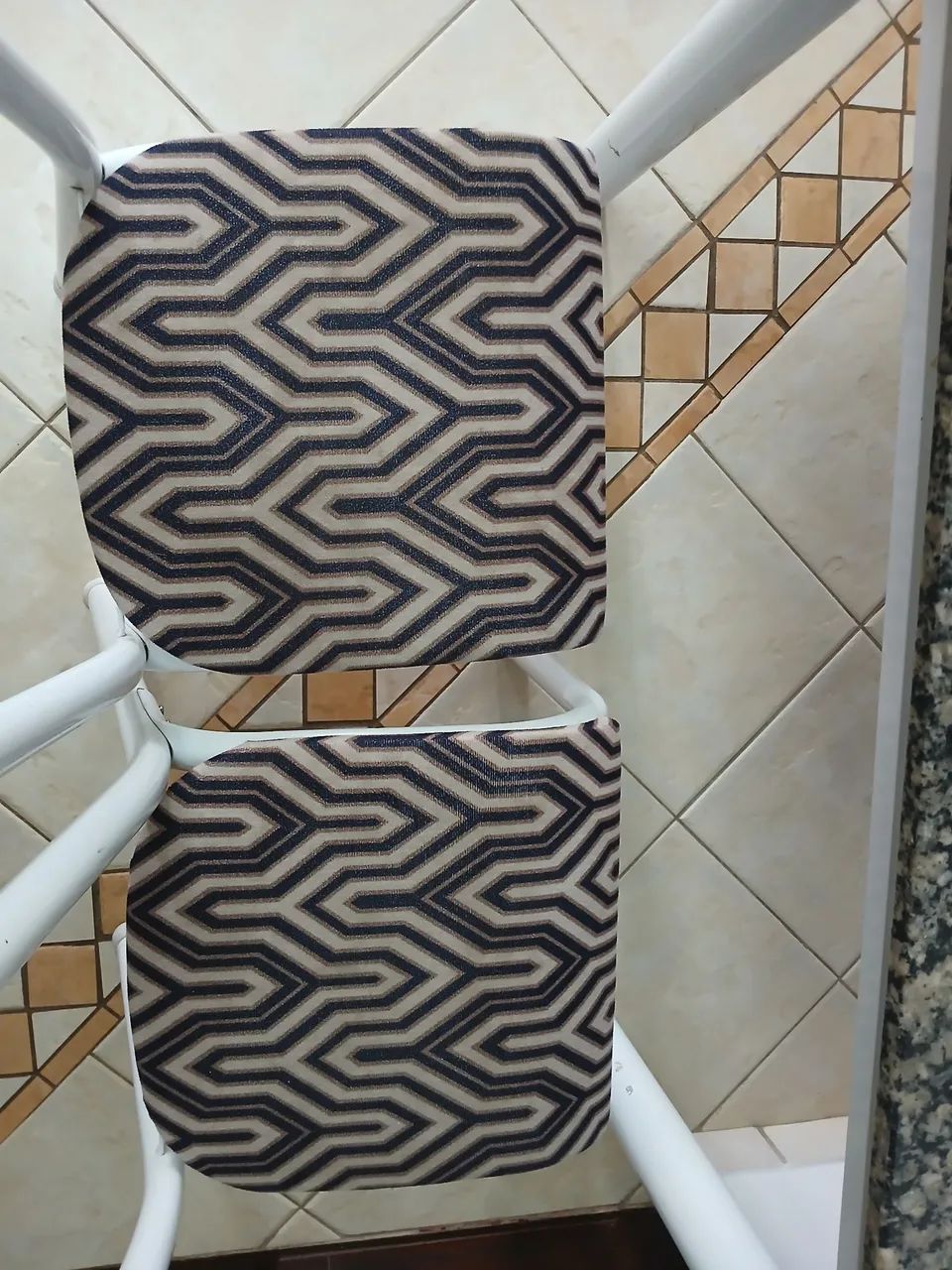 Mesa com 4 cadeiras  - Foto 4