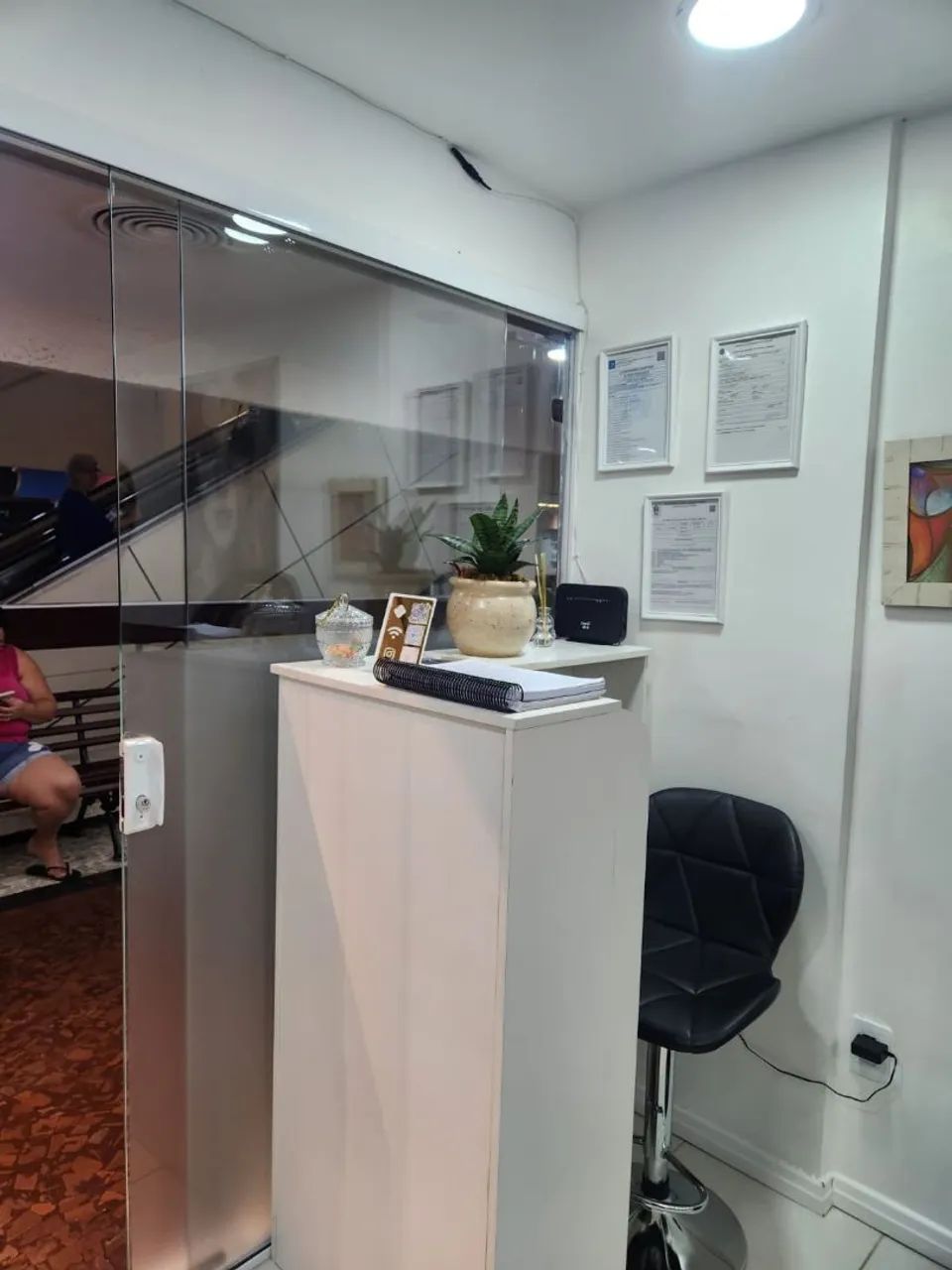 VAGA PARA CABELEIREIRA (O) - Foto 3