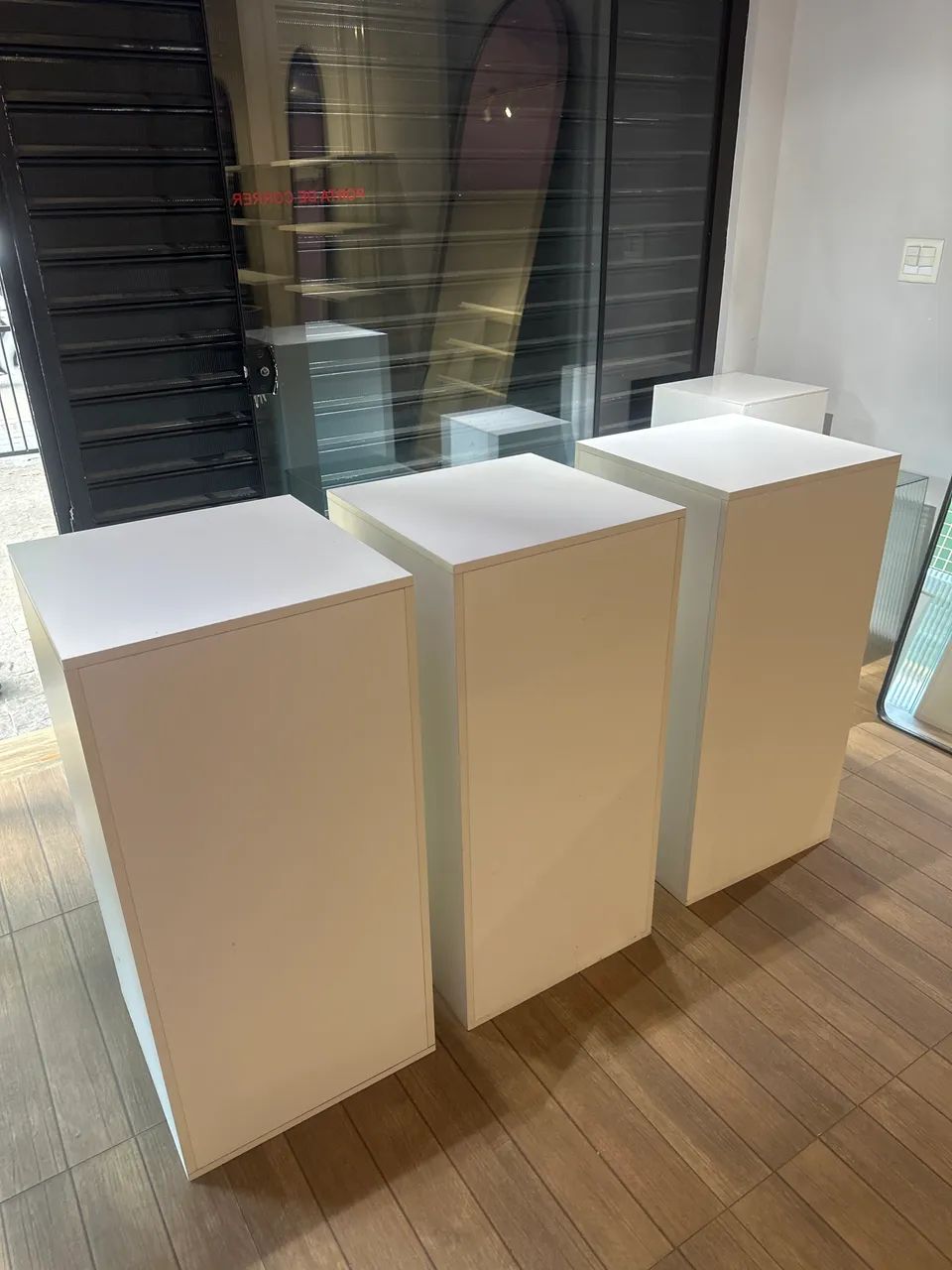 Kit totem para loja ou vitrine  - Foto 2